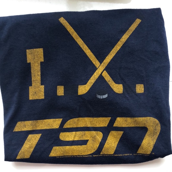 Old Navy Collectibles tee - Picture 5 of 6